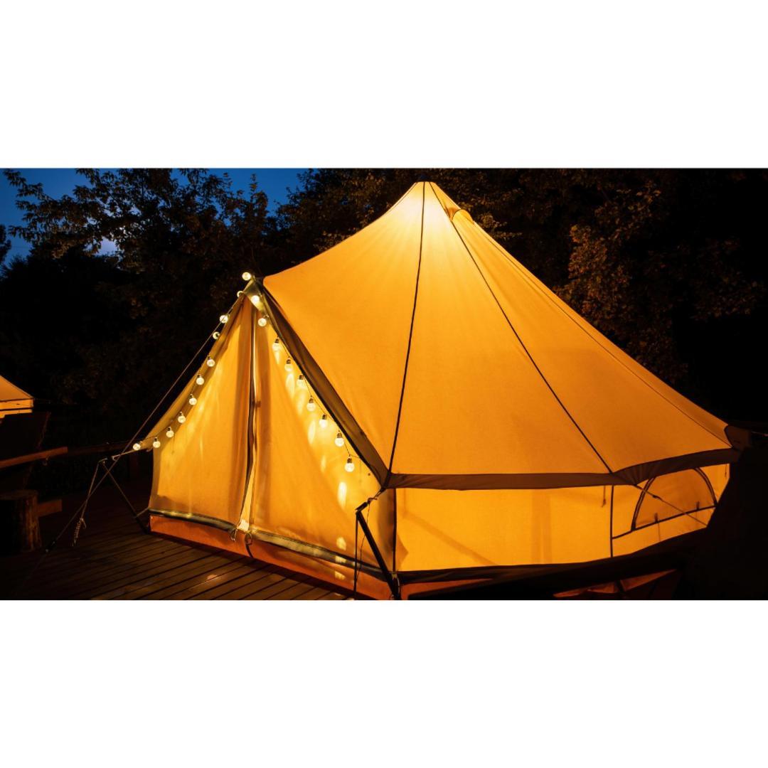 Lodge Tente Les Pommiers Glamping O Rendez-Vous En Demi-Pension Roquefeuil Exteriör bild