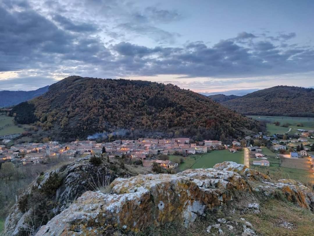 Lodge Tente Les Pommiers Glamping O Rendez-Vous En Demi-Pension Roquefeuil Exteriör bild